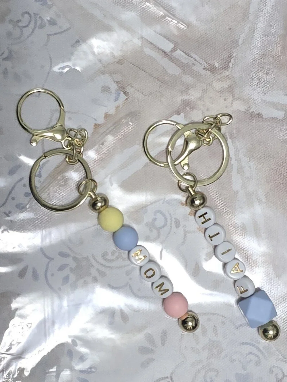Personalized Beaded Keychain Pair - 'MOM' & 'FAITH' - Pastel Colors